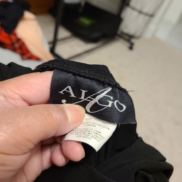 Beatiful black dress - Picture 9 of 13